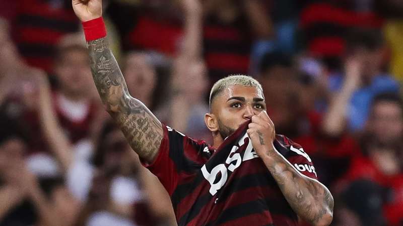 O Flamengo trouxe de volta o orgulho do futebol Brasileiro! O Flamengo é uma nação com mais de 40 milhões de brasileiros orgulhosos! Nesse momento, a vibração é contagiante, futebol bonito, campanha histórica no Campeonato Brasileiro, final da