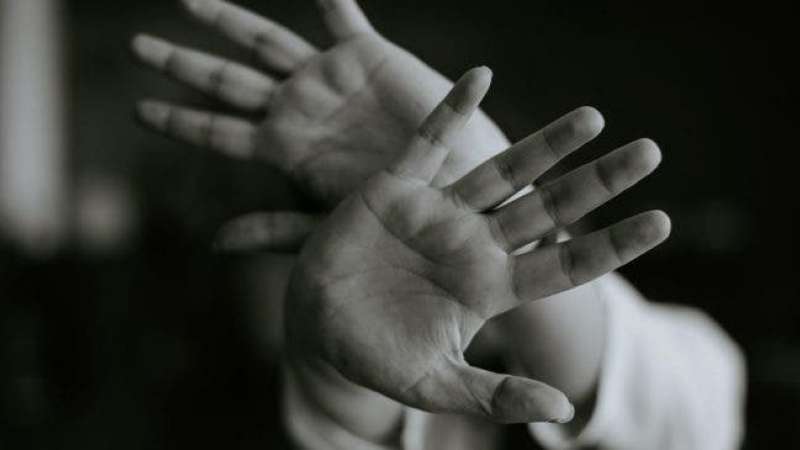 “Quem permite que o medo controle os seus dias, fracassa!” “Quem permite que o medo controle os seus dias, fracassa!”
O medo faz parte da nossa vida como mecanismo de aprendizagem, preparo e solução. Está relacionado ao instinto e a parte mais primitiva do cérebro.