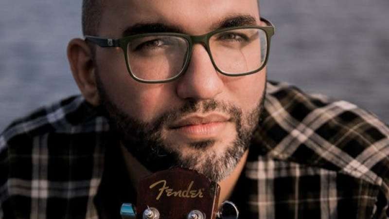 Tem gente que muito fala e nada faz, por isso que só acredito em atitudes! Tem gente que muito fala e nada faz, por isso que só acredito em atitudes!
Quando tudo está dito e nada está feito, você disse mais ou fez mais?
Há quem tenha um discurso excelente, porém a