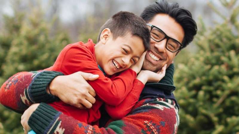 Ser pai pode transformar um homem, para melhor ou para pior Ser pai pode transformar um homem? Neurocientista explica o que paternidade faz no organismo masculino
Muito se fala sobre tudo o que acontece com uma mulher, seu corpo e sua personalidade no momento em que ela se torna mãe. Mas, e com os