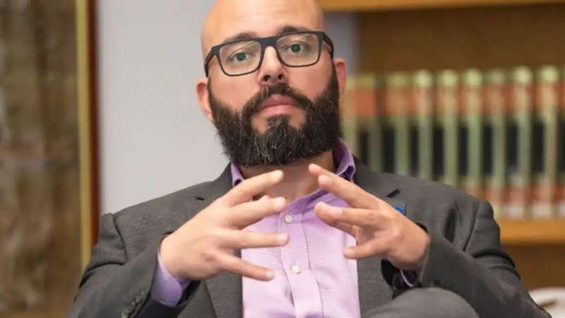 O segredo da felicidade está no equilíbrio das emoções, diz neurocientista Você sabe qual é o segredo da felicidade? Bom, a ciência explica que a felicidade não está nas coisas ou situações da vida, mas sim, em como a gente as enfrenta e lida com elas, internamente.
O fato