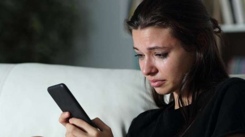 Como a prática do “ghosting” pode atrapalhar sua capacidade de lidar com problemas Usar o afastamento abrupto como instrumento para o fim de relacionamentos é uma prática negativa para seu cérebro