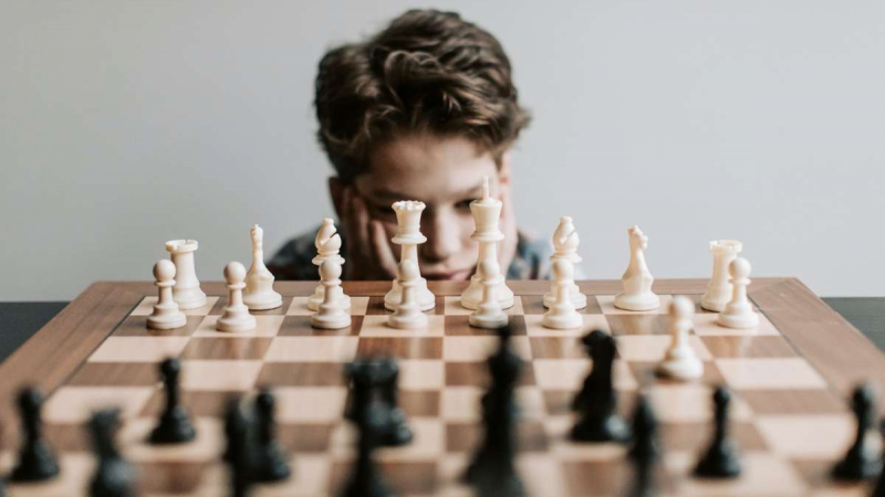 Estudo aponta relação entre síndrome de Asperger e superdotação Há muitas semelhanças e muitas diferenças entre as condições, o que pode gerar variáveis comportamentais em cada caso, afirma o Pós PhD em neurociências, Dr. Fabiano de Abreu Agrela